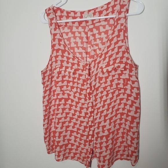𝅺gap sleeveless blouse,,light, button front - Picture 1 of 7